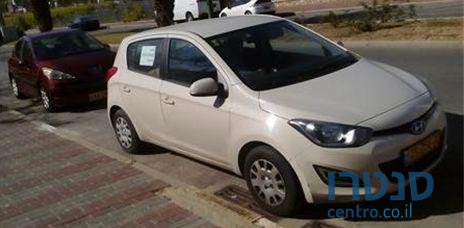 2014' Hyundai i20 החדשה אינסייט photo #2