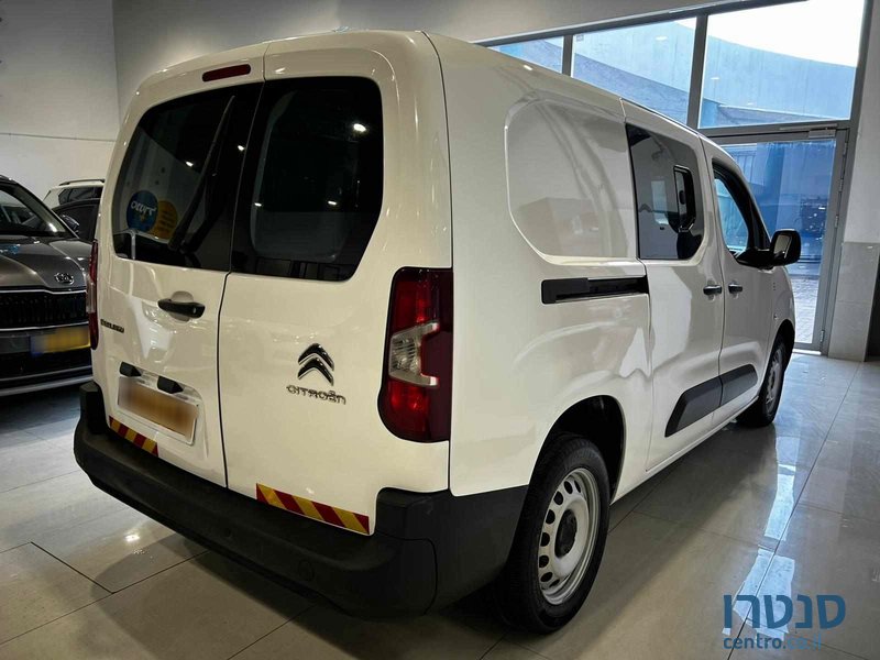 2021' Citroen Berlingo photo #3