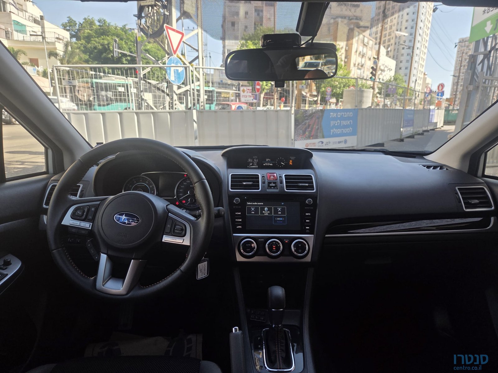 2017' Subaru XV photo #2