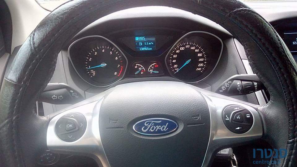 2013' Ford Focus photo #2