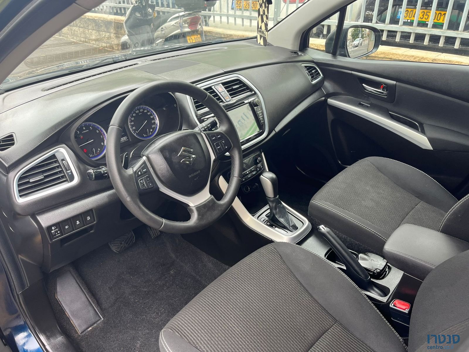 2019' Suzuki SX4 photo #4