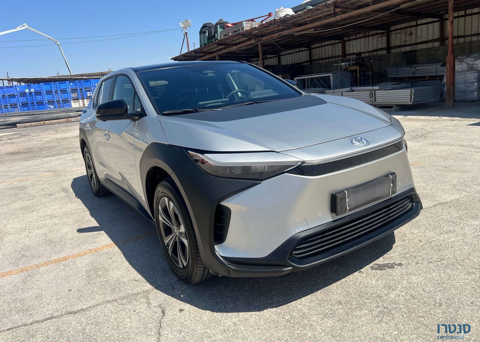 2024' Toyota bZ4X טויוטה photo #5