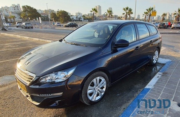 2015' Peugeot 308 145000 photo #1