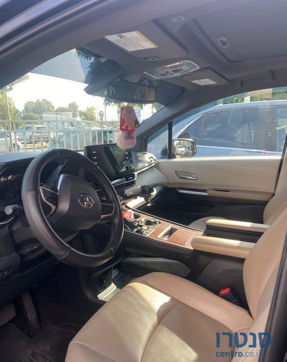 2022' Toyota Sienna טויוטה סיינה photo #5