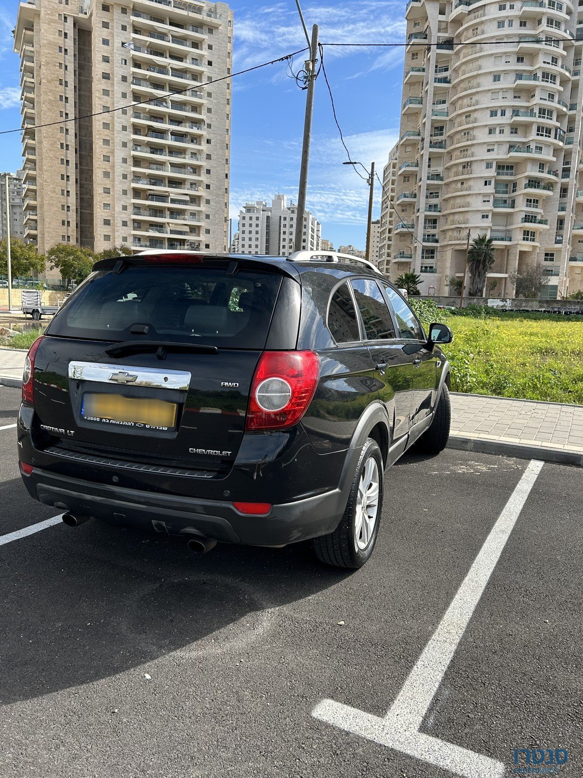 2012' Chevrolet Captiva photo #2