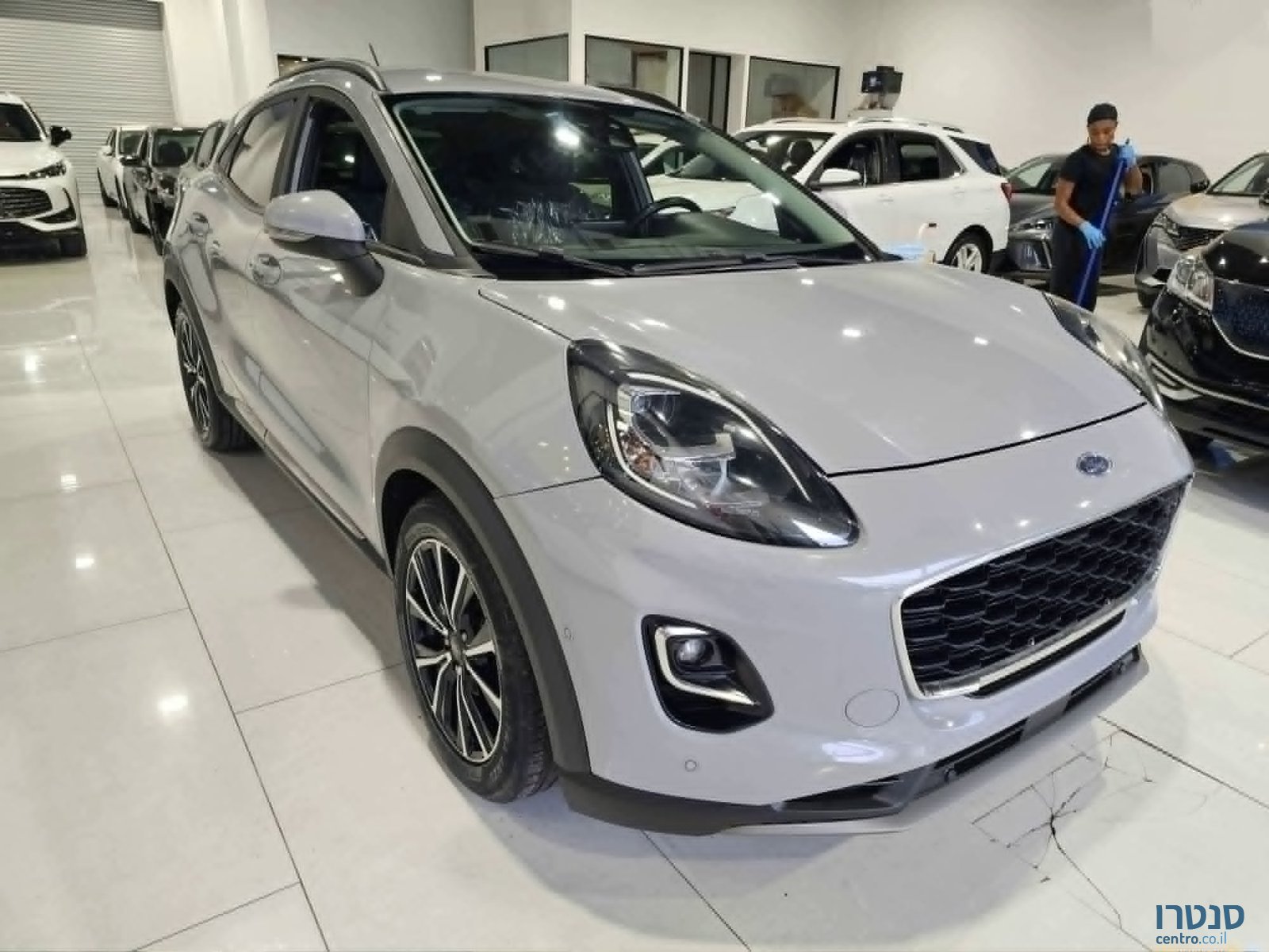 2021' Ford Puma photo #3