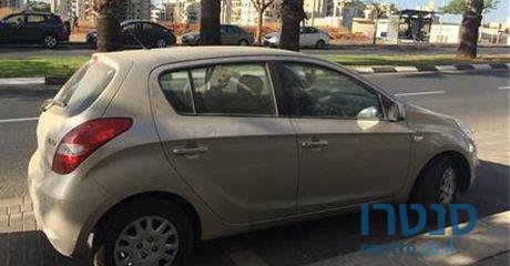 2012' Hyundai i20 אינספייר photo #1
