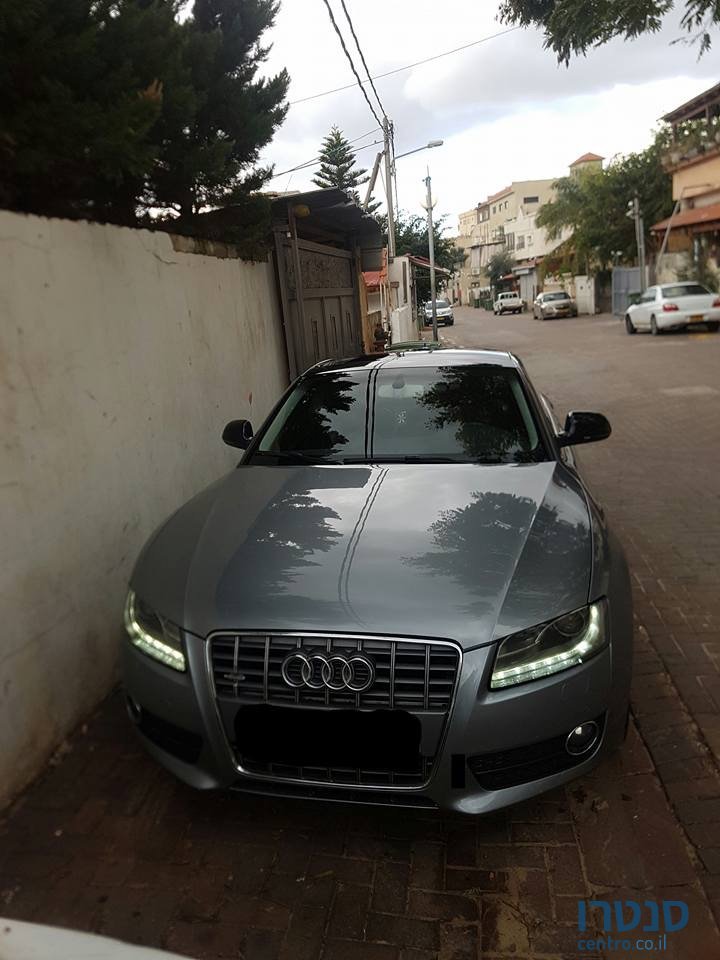 2009' Audi A5 3.2 quatro photo #4