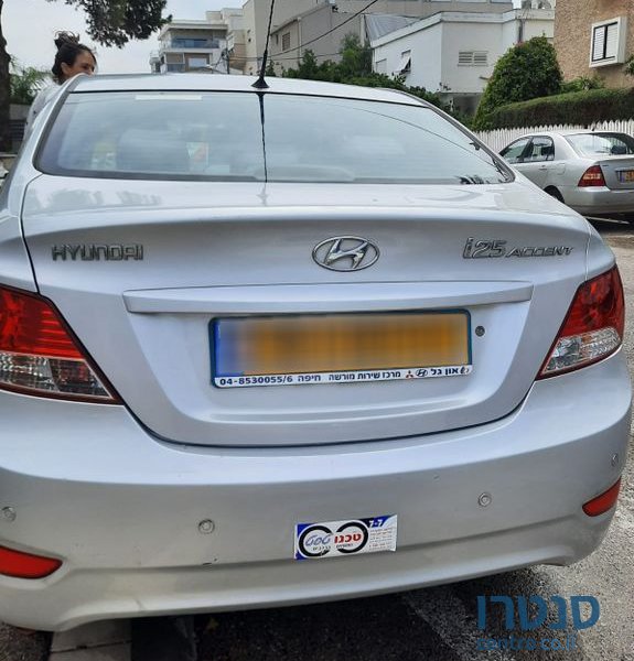 2012' Hyundai i25 יונדאי photo #3