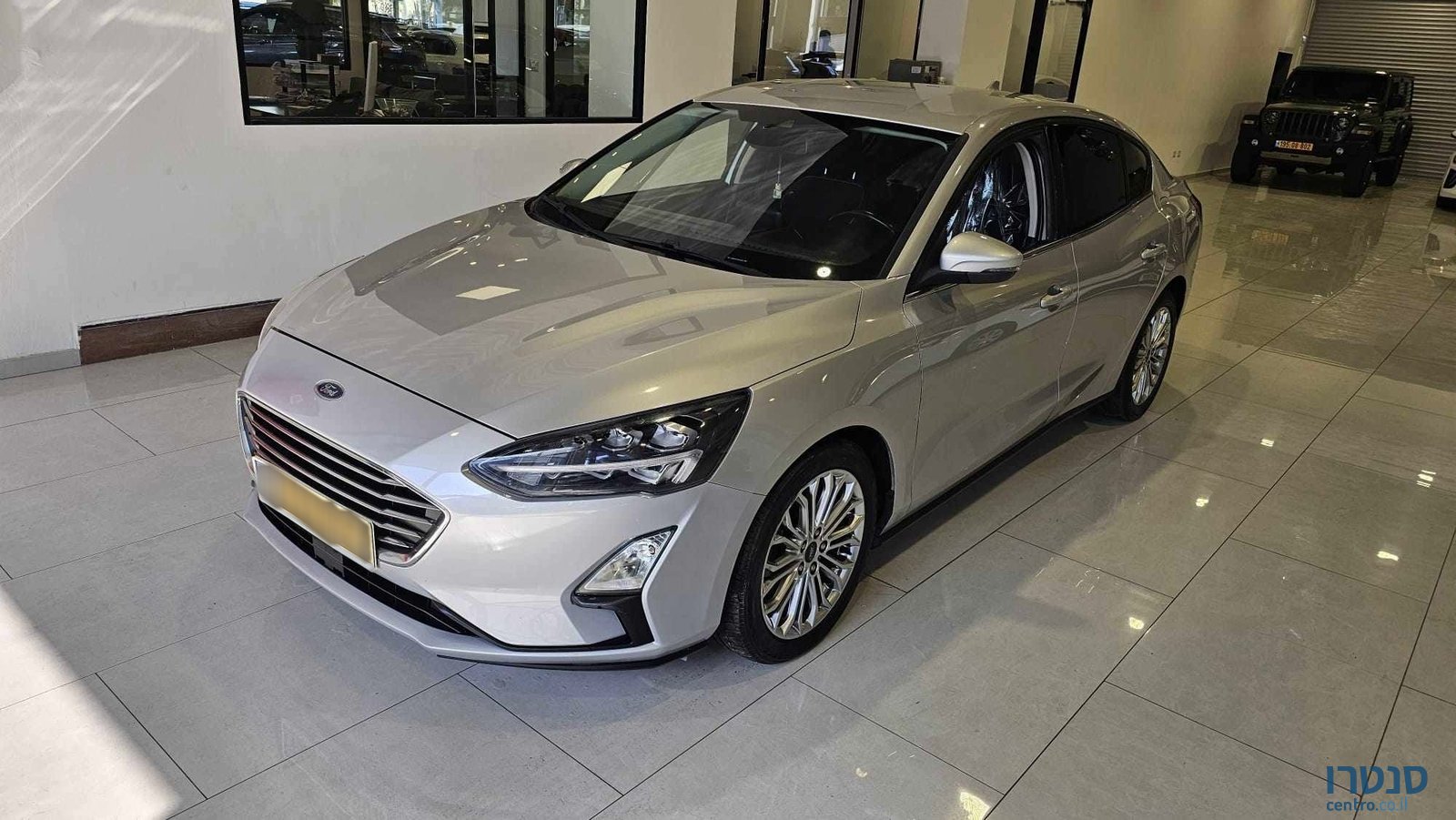 2021' Ford Focus photo #1