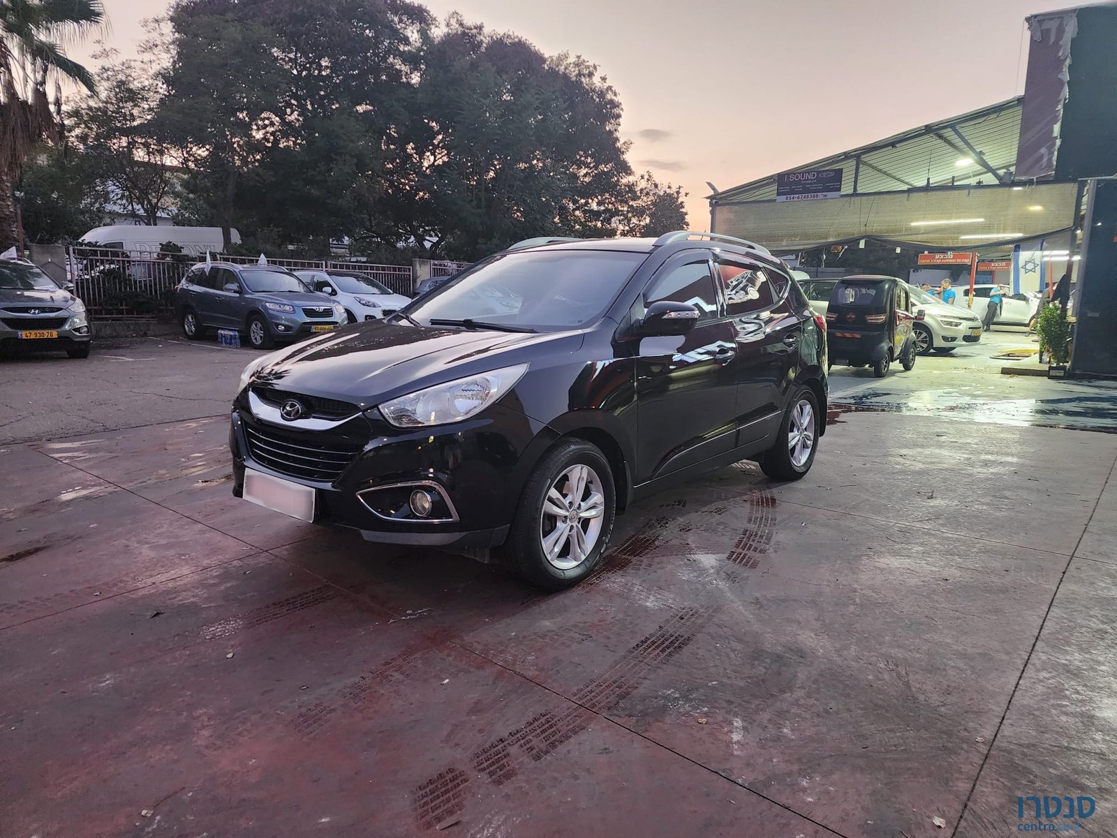 2012' Hyundai ix35 photo #7