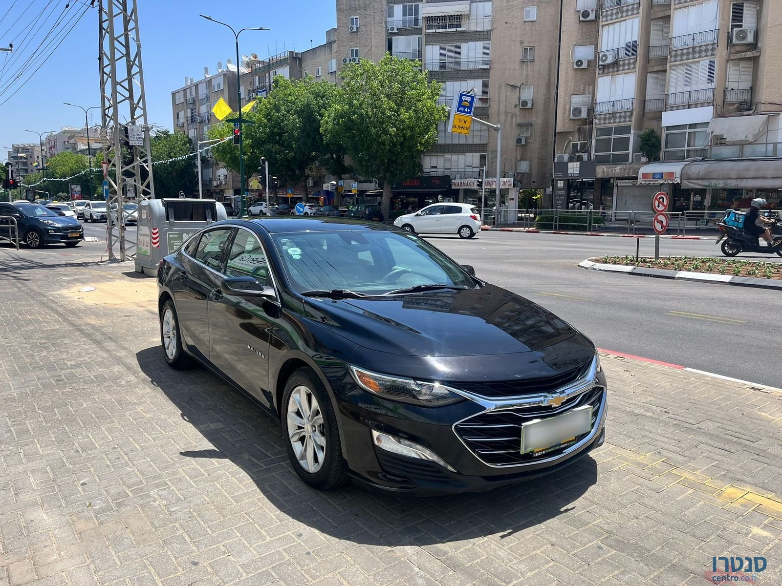 2020' Chevrolet Malibu photo #5