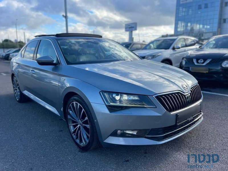 2018' Skoda Superb סקודה סופרב photo #3