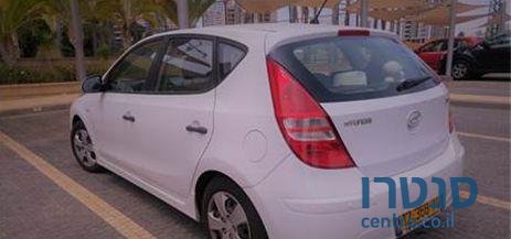 2010' Hyundai I30 i30 יונדאי photo #2