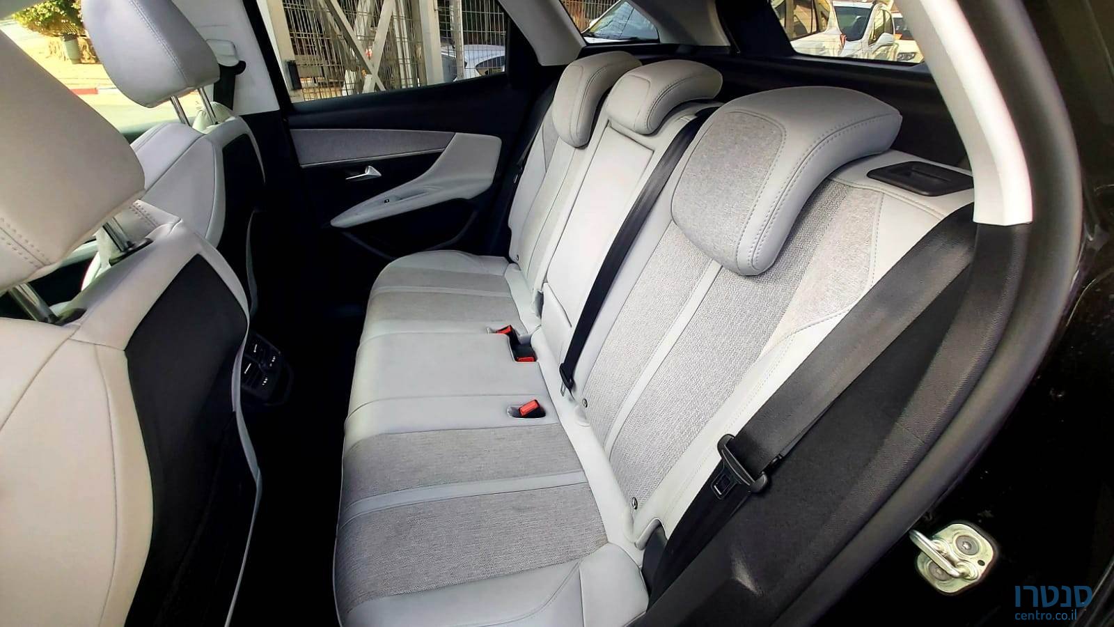 2017' Peugeot 3008 photo #7