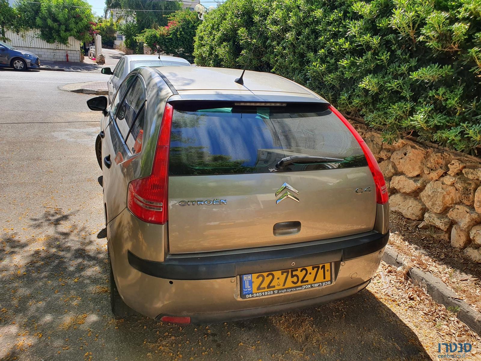 2011' Citroen C4 photo #5