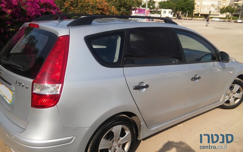 2011' Hyundai i30 photo #2