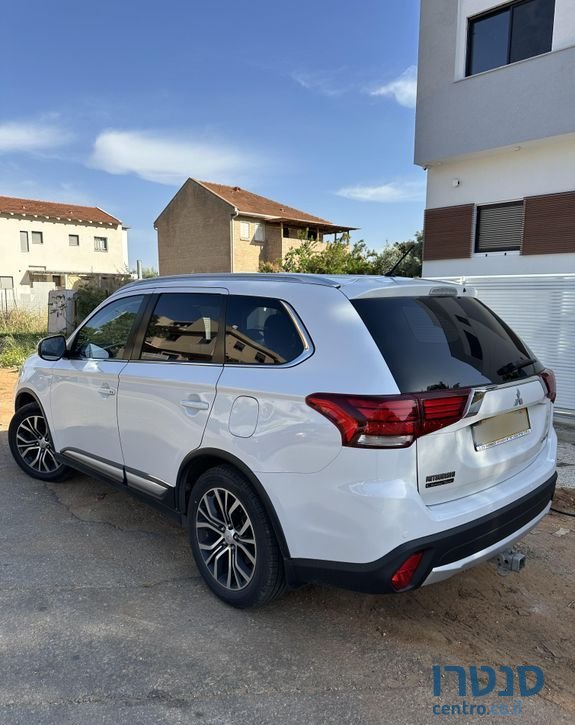 2016' Mitsubishi Outlander מיצובישי אאוטלנדר photo #3