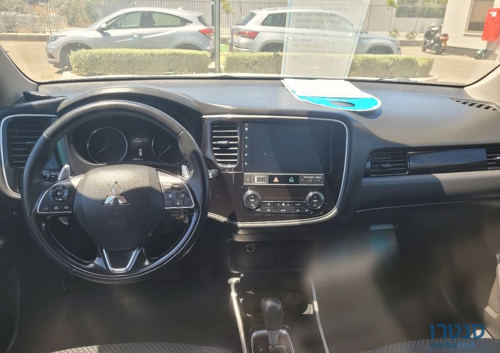 2019' Mitsubishi Outlander מיצובישי אאוטלנדר photo #6