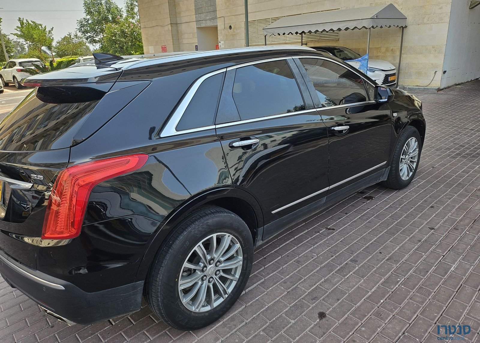 2017' Cadillac XT5 קאדילק photo #2
