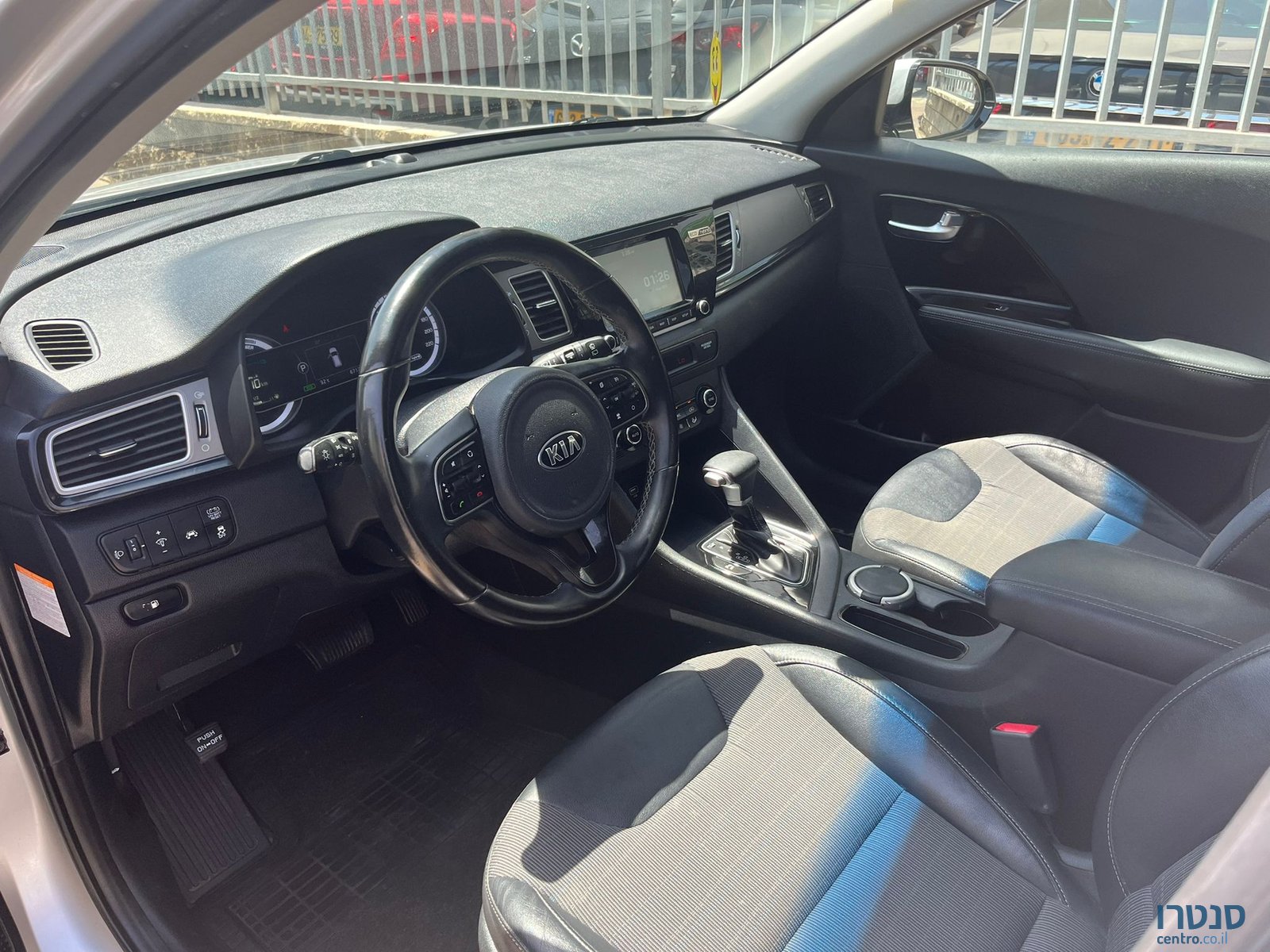 2019' Kia Niro photo #2