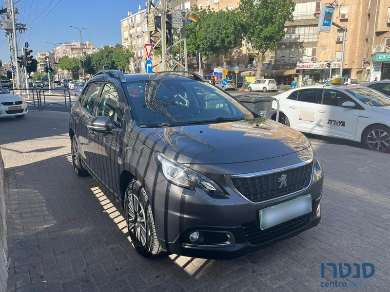 2019' Peugeot 2008 photo #5