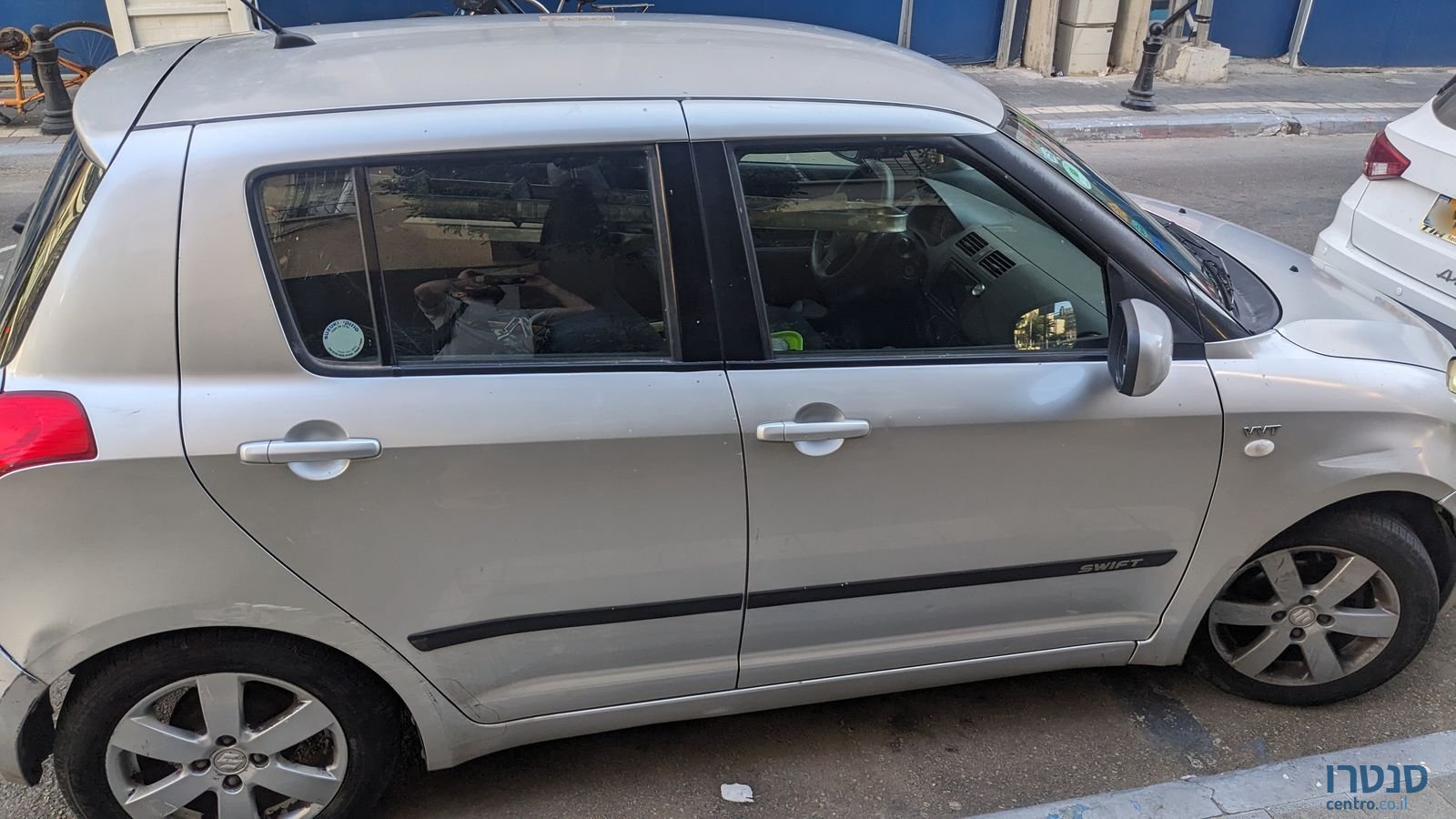 2009' Suzuki Swift סוזוקי סוויפט photo #2