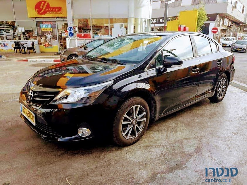 2014' Toyota Avensis photo #1