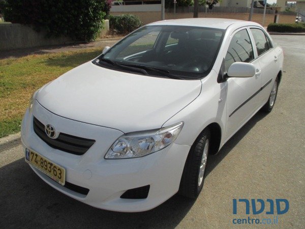 2008' Toyota Corolla photo #1