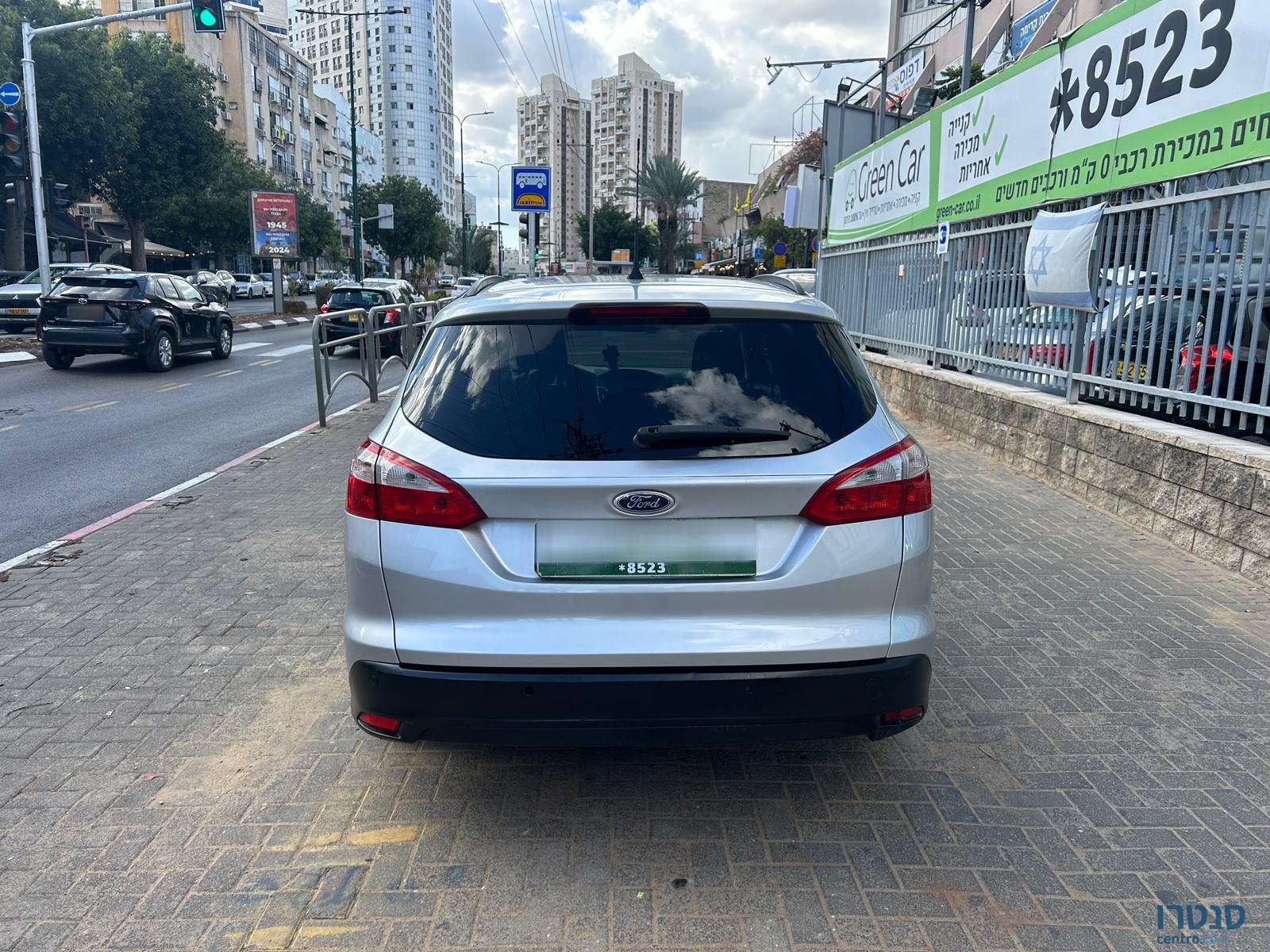 2013' Ford Focus photo #5