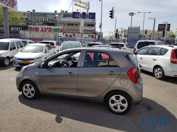 2013' Kia Picanto photo #1