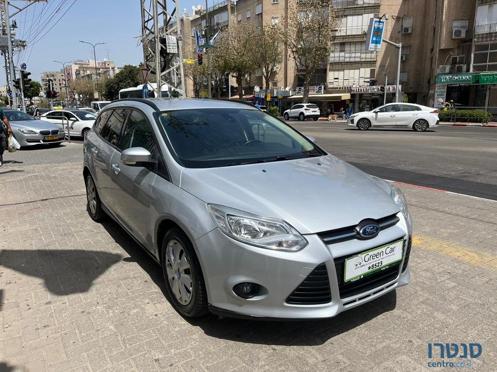 2014' Ford Focus photo #7