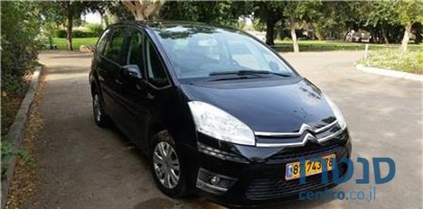 2012' Citroen C4 Picasso photo #1