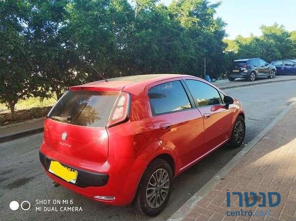 2012' Fiat Punto Evo פיאט פונוטו איבו photo #3