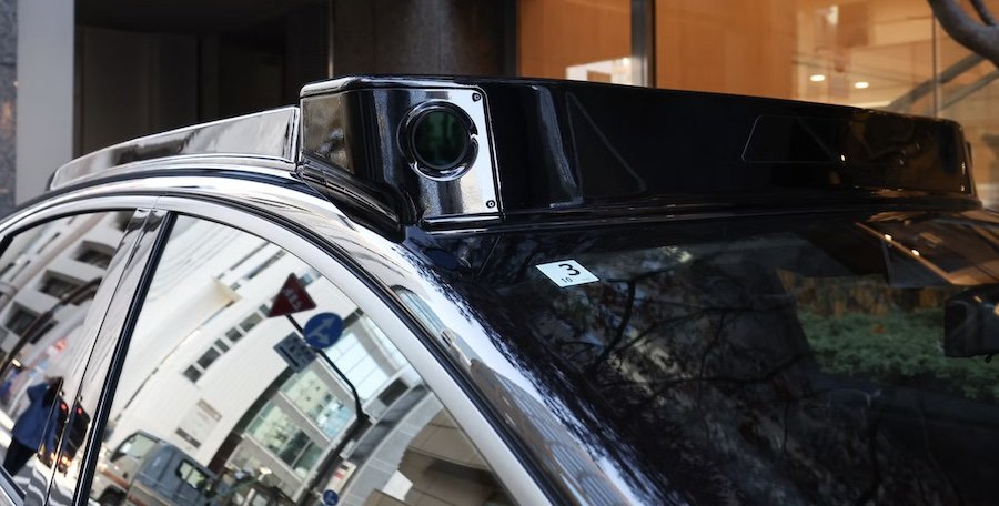 Nissan Is Planning A Tech Upgrade That Will Hit Tesla Where It Hurts