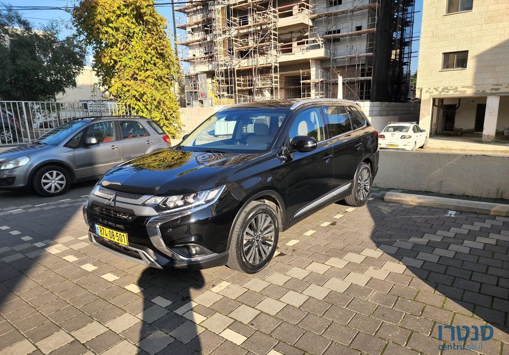 2020' Mitsubishi Outlander מיצובישי אאוטלנדר photo #4