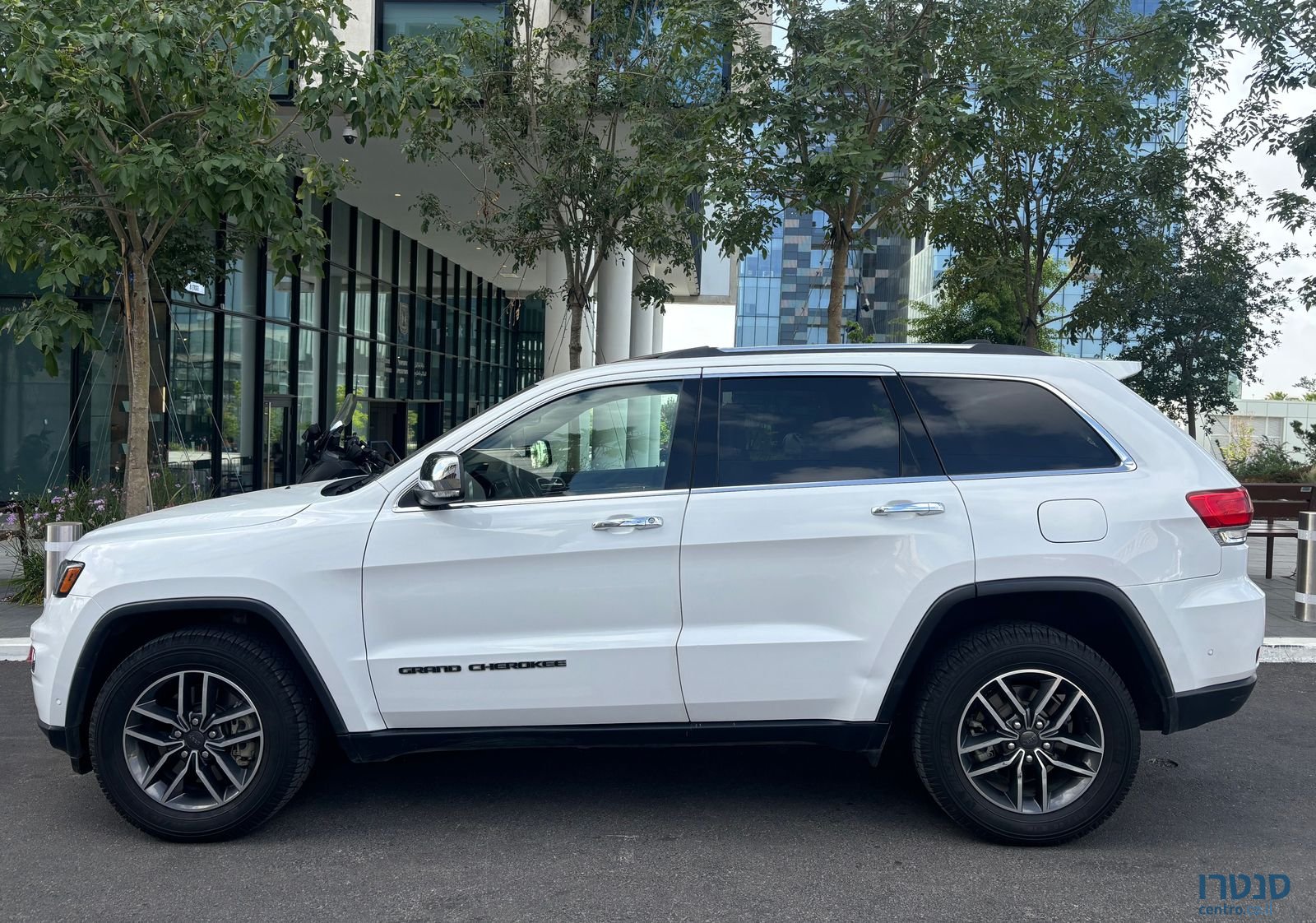 2019' Jeep Grand Cherokee ג'יפ גרנד צ'ירוקי photo #1