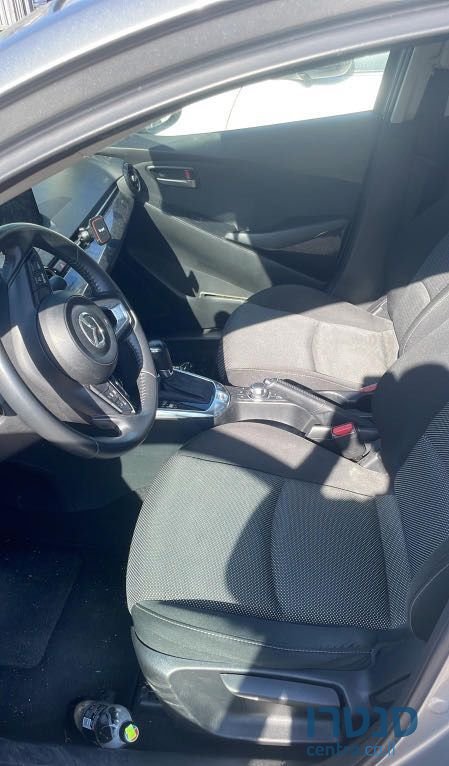2020' Mazda 2 מאזדה 2 דמיו photo #3