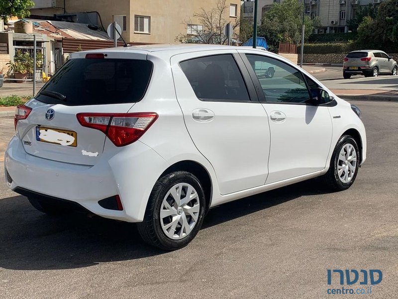 2019' Toyota Yaris טויוטה יאריס photo #3