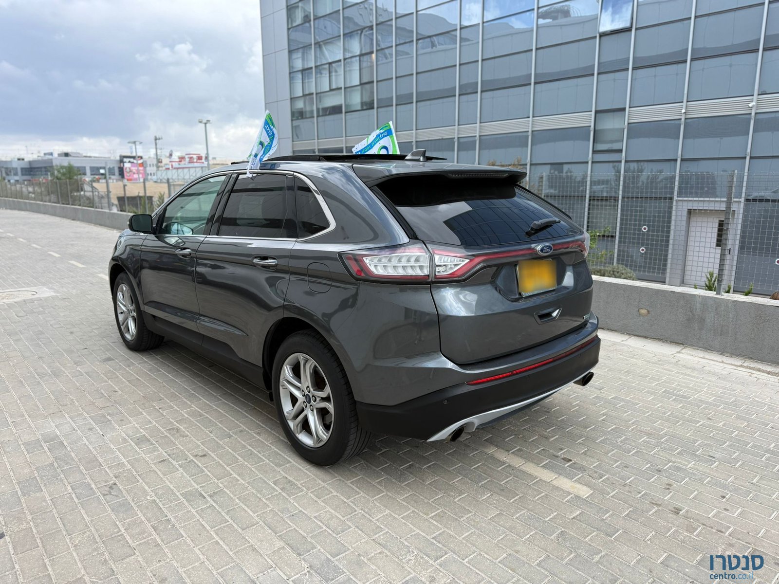 2016' Ford Edge photo #3