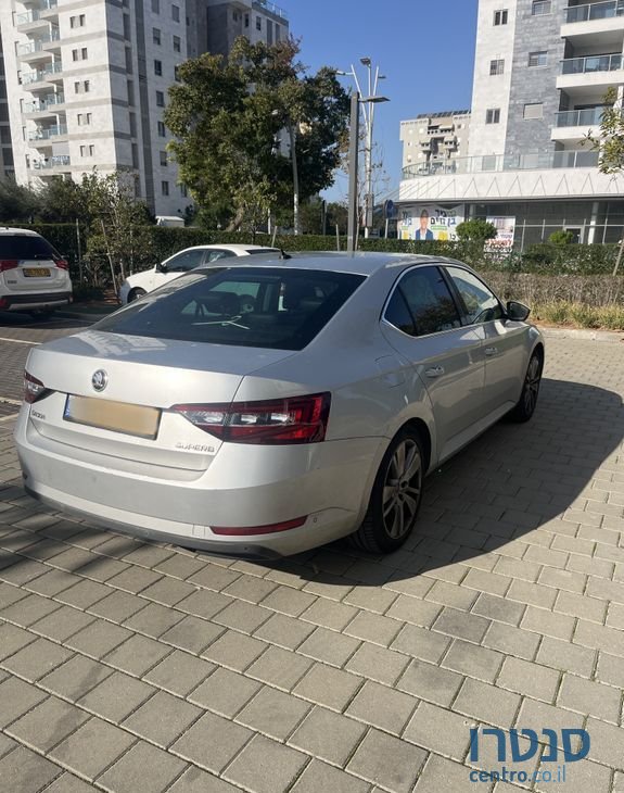 2017' Skoda Superb סקודה סופרב photo #4