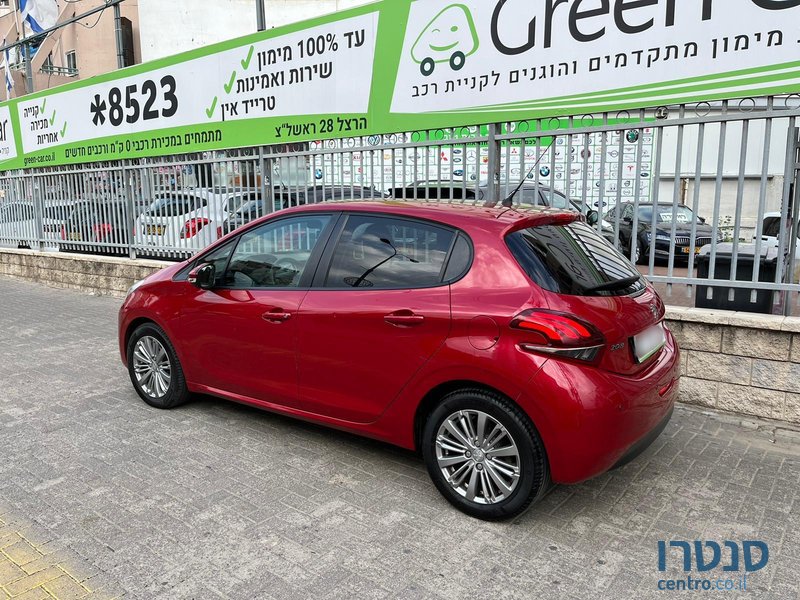 2017' Peugeot 208 photo #6