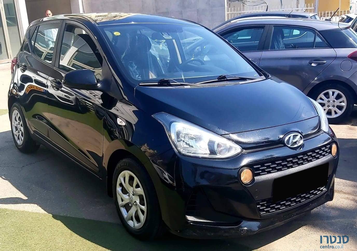 2018' Hyundai i10 photo #1