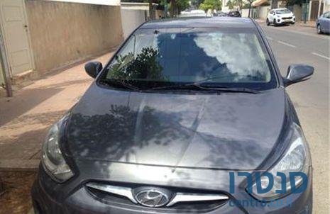 2012' Hyundai i25 i25 יונדאי photo #1