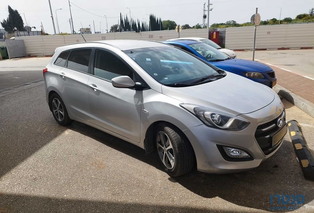 2016' Hyundai i30 יונדאי photo #2