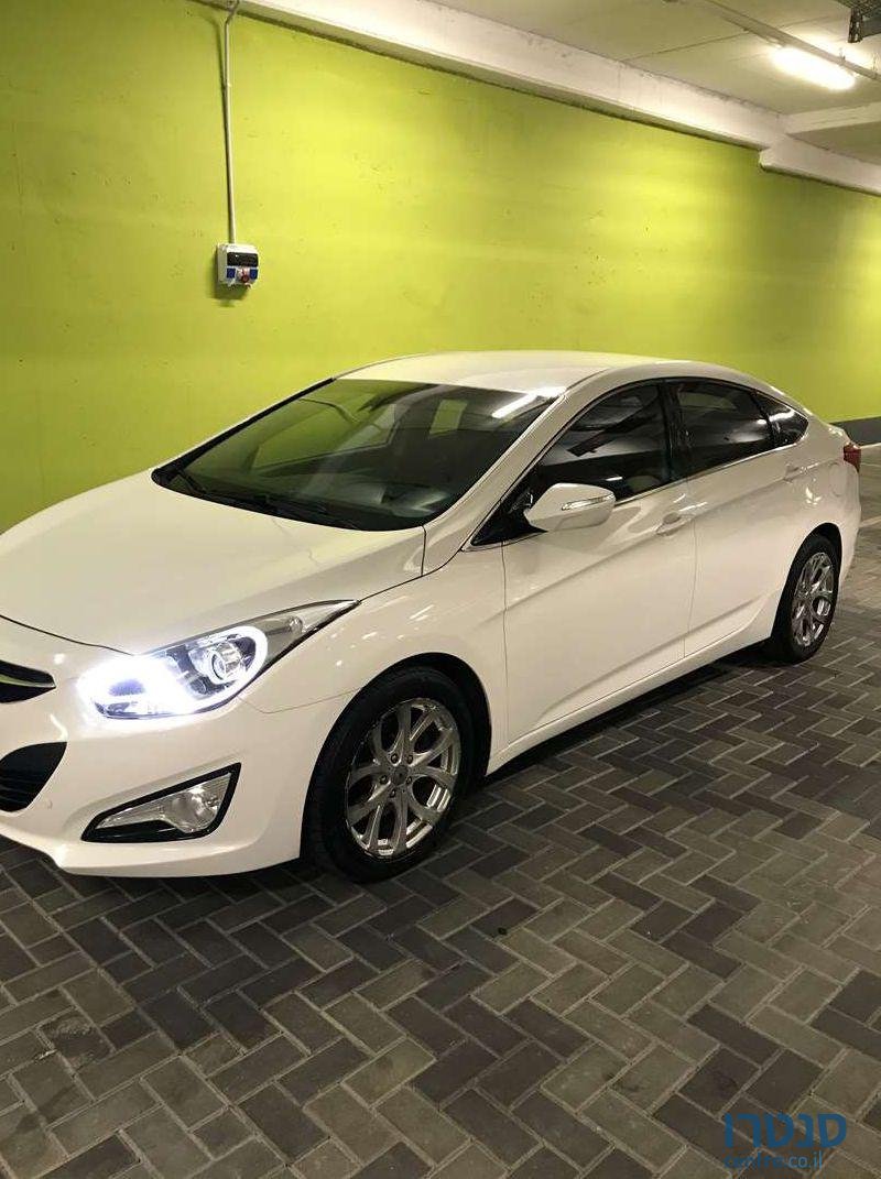 2013' Hyundai i40 יונדאי photo #1