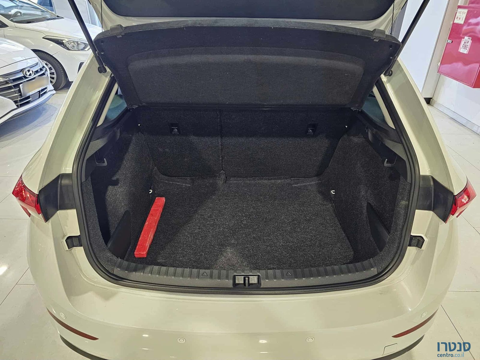 2020' Skoda Scala photo #5