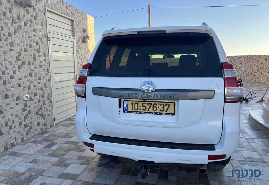 2016' Toyota Land Cruiser טויוטה לנד קרוזר photo #4