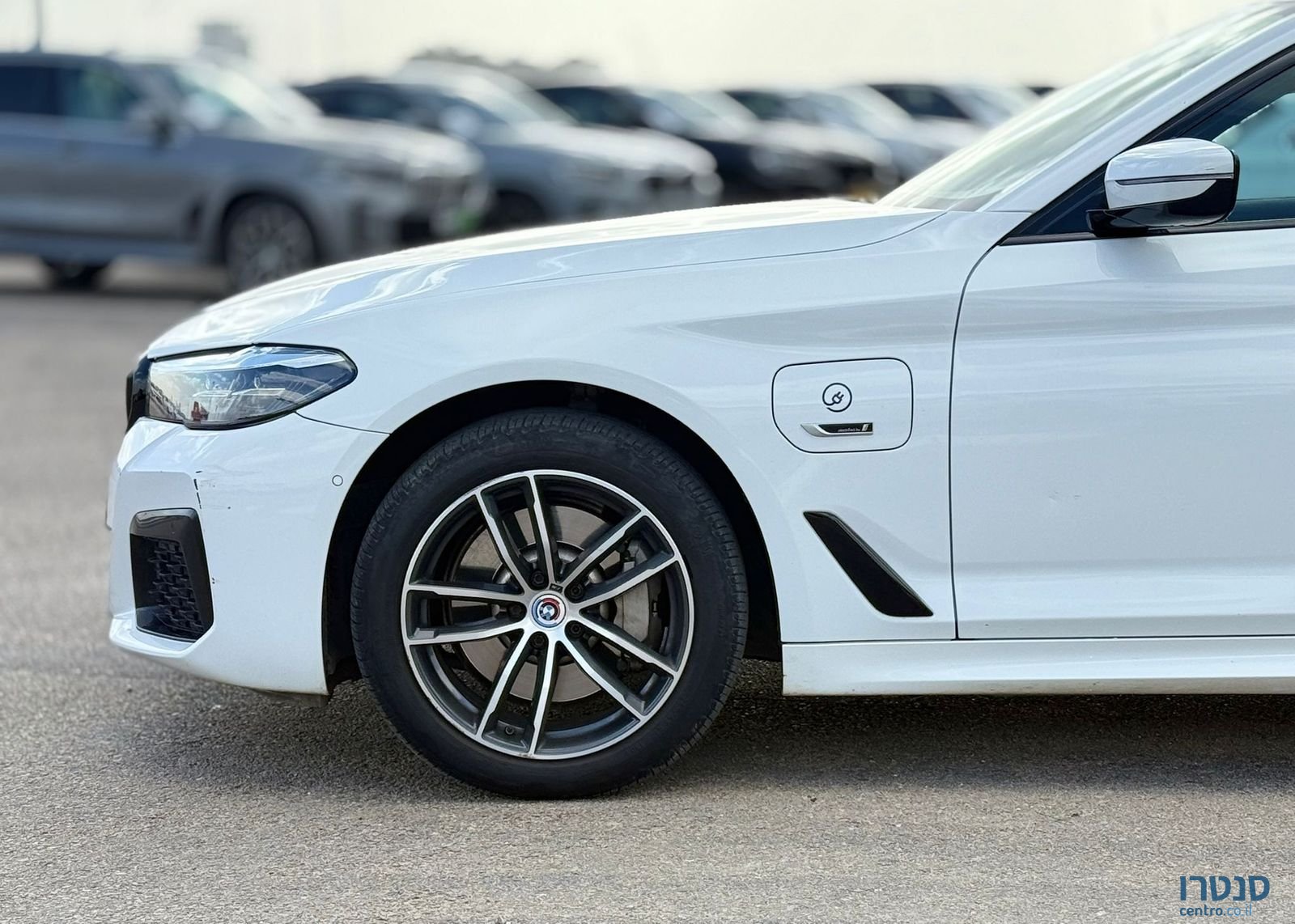 2022' BMW 5 Series ב מ וו סדרה 5 photo #5