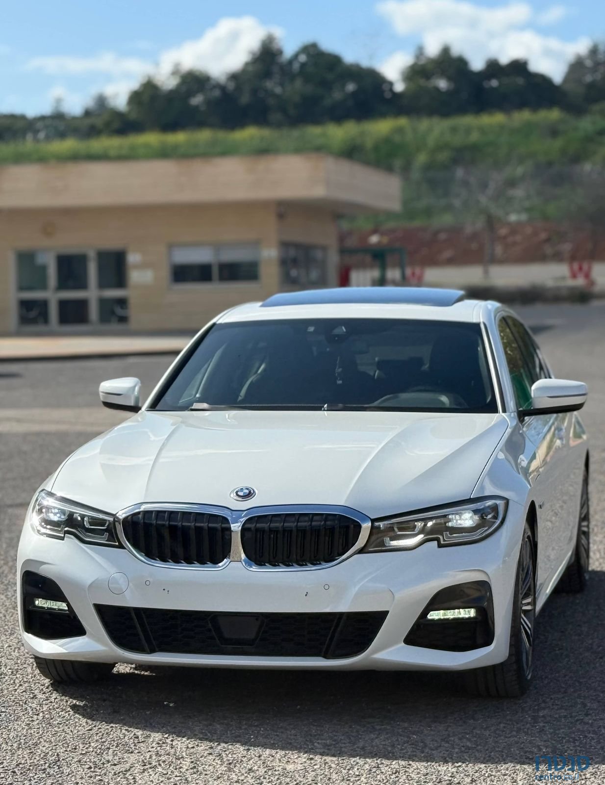 2022' BMW 3 Series ב מ וו סדרה 3 photo #2
